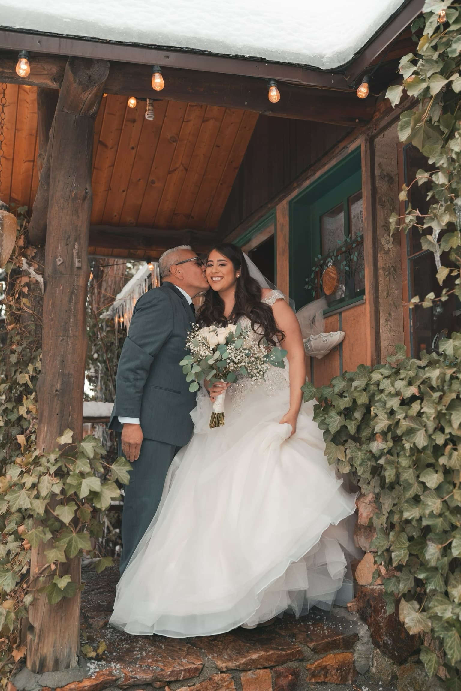 A couple photographed at Willow Woods Park — photograph 4
