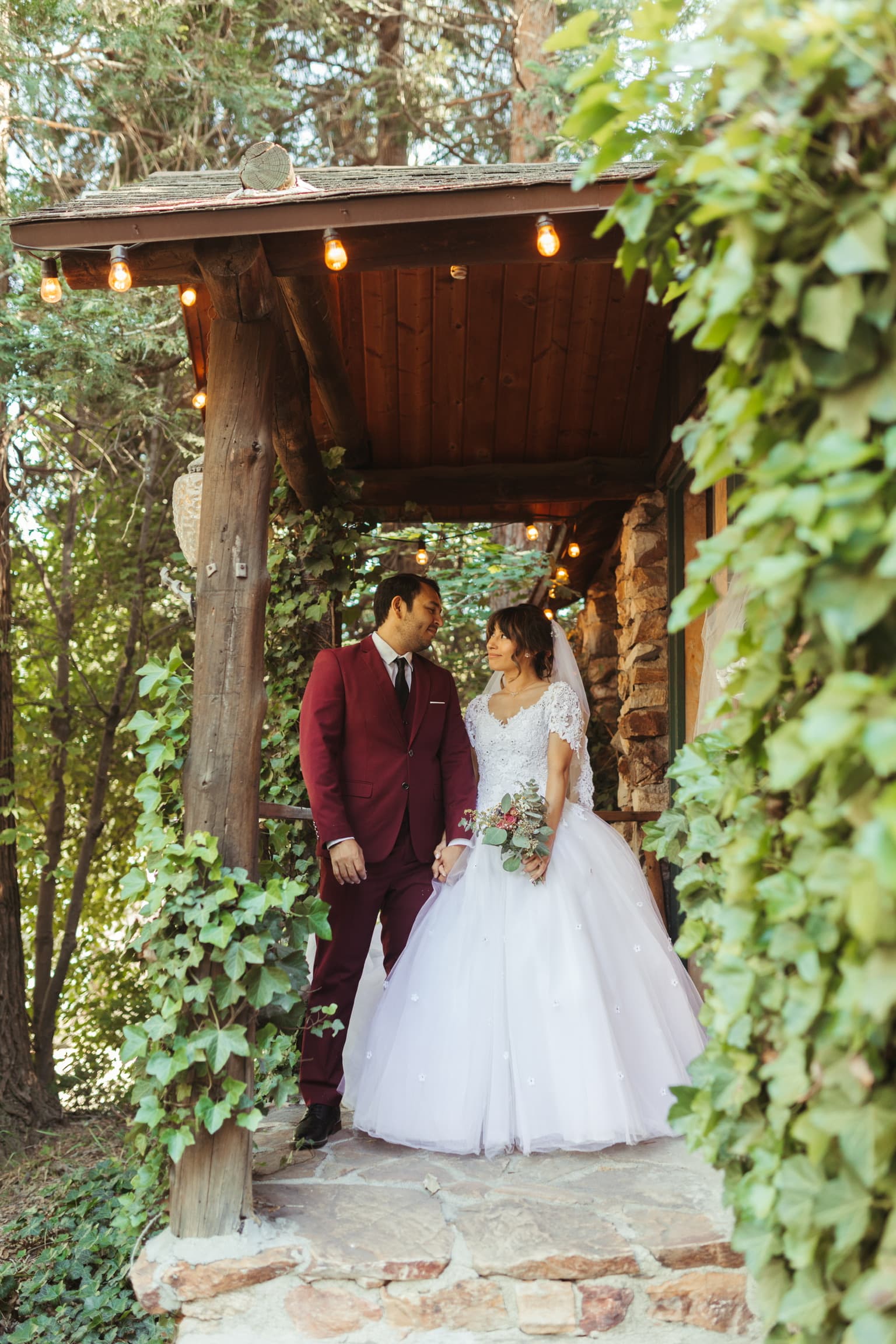 A couple photographed at Willow Woods Park — photograph 7