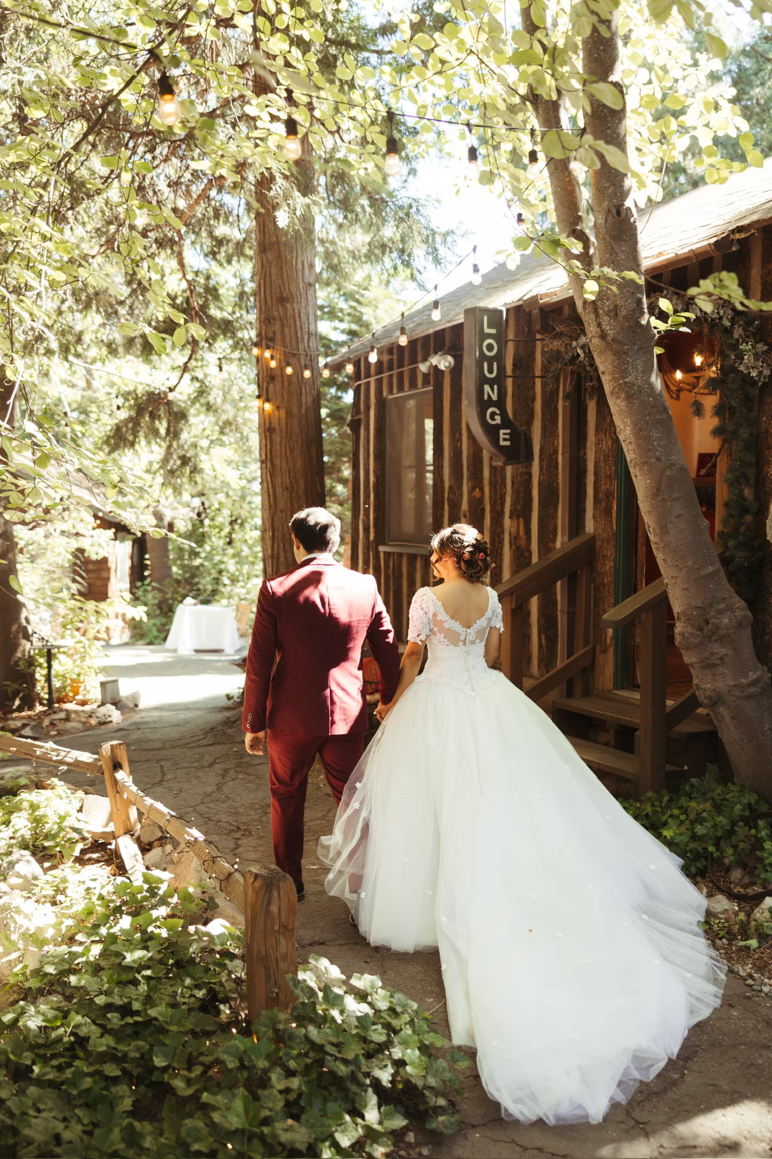 A couple photographed at Willow Woods Park — photograph 10