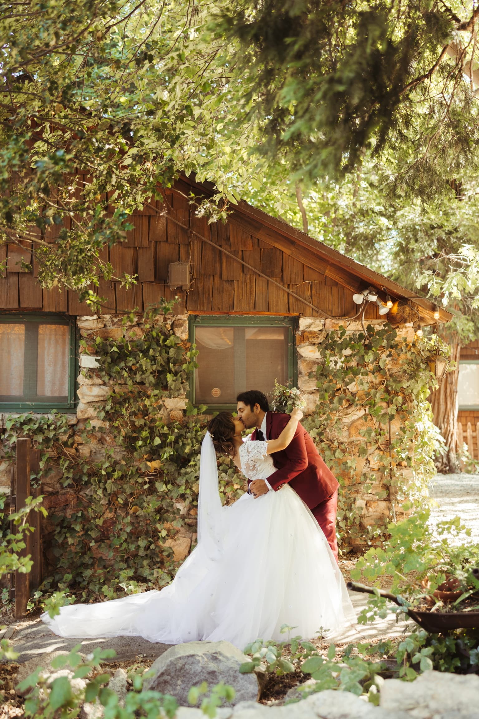 A couple photographed at Willow Woods Park — photograph 12