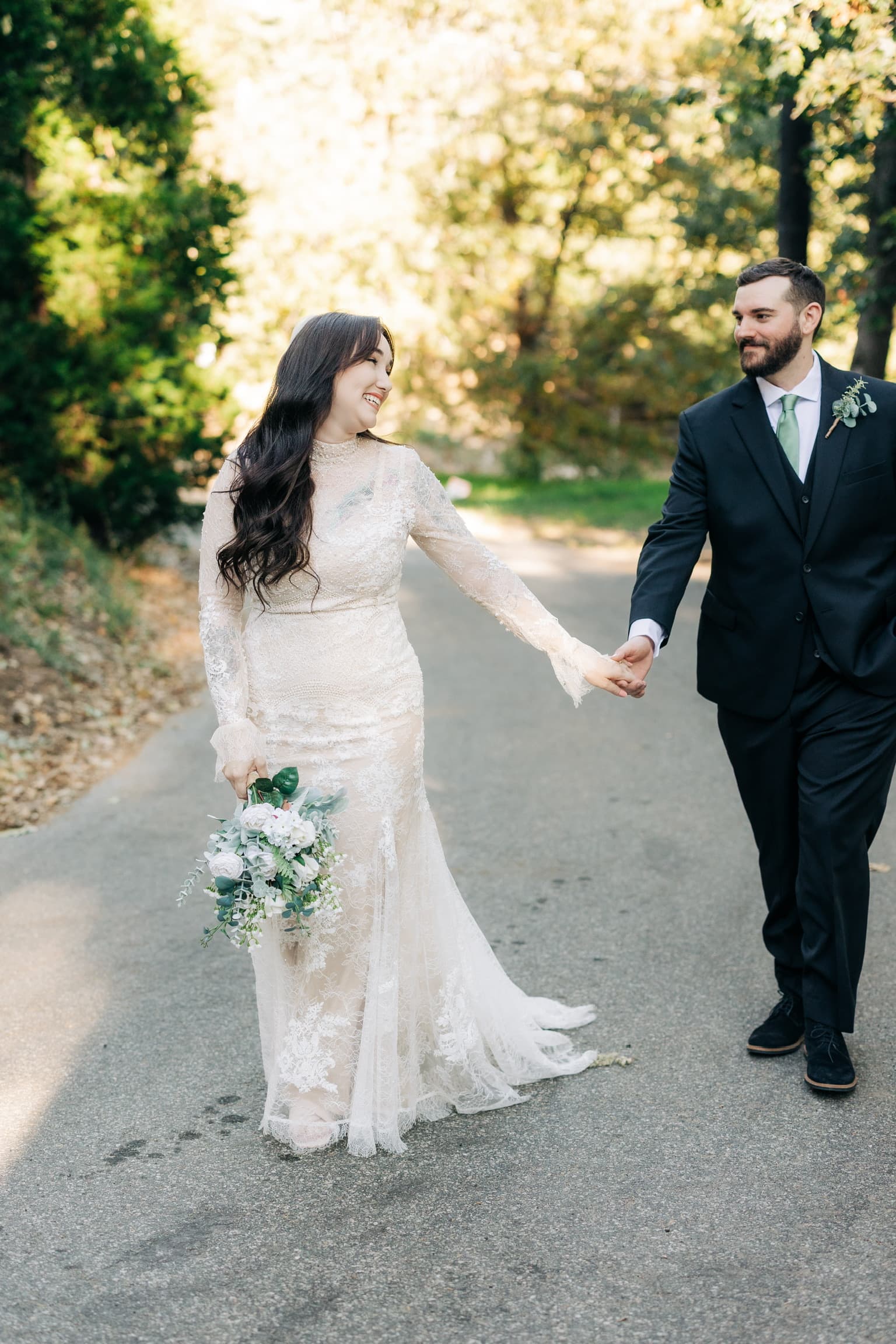 A couple photographed at Willow Woods Park — photograph 23