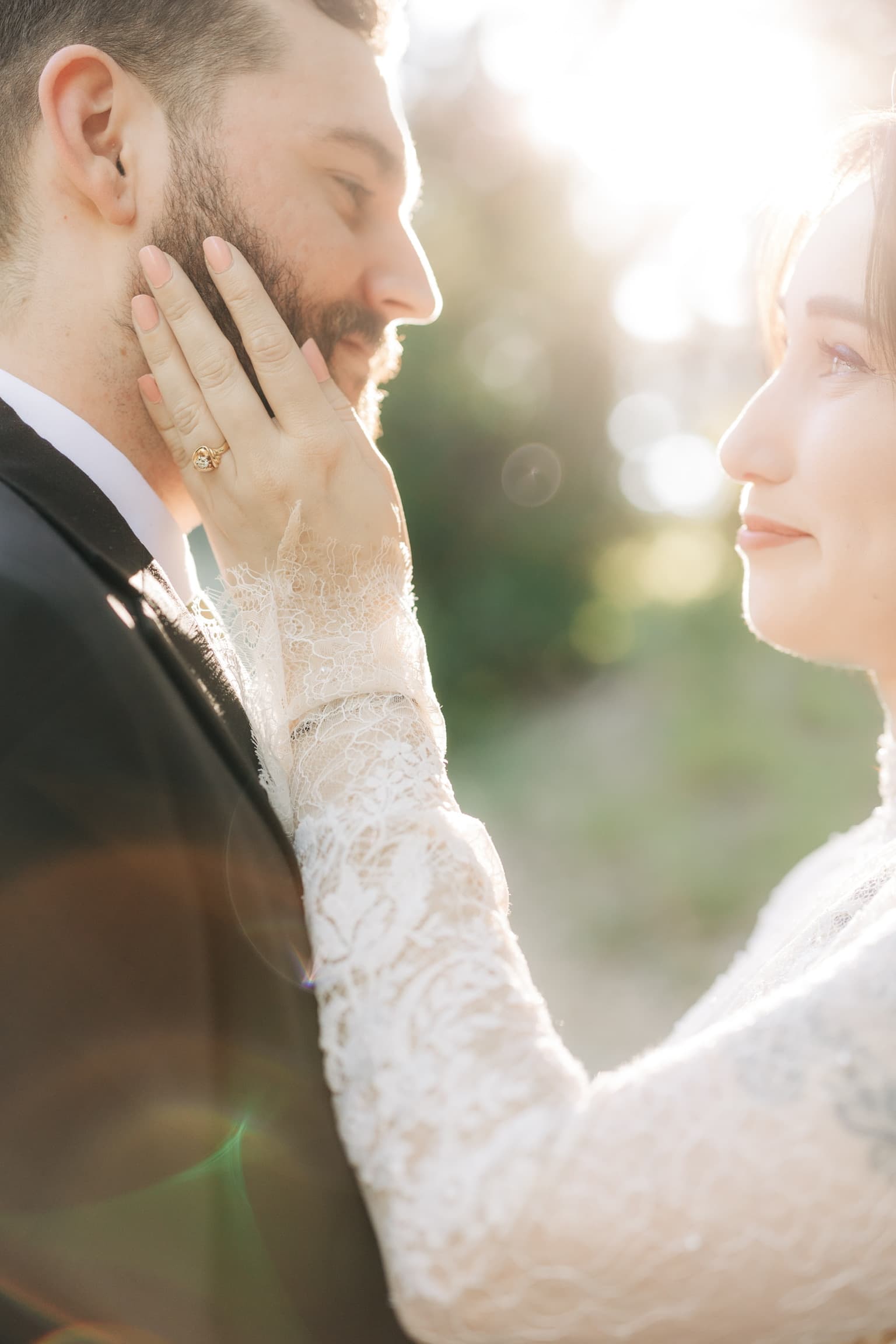 A couple photographed at Willow Woods Park — photograph 26