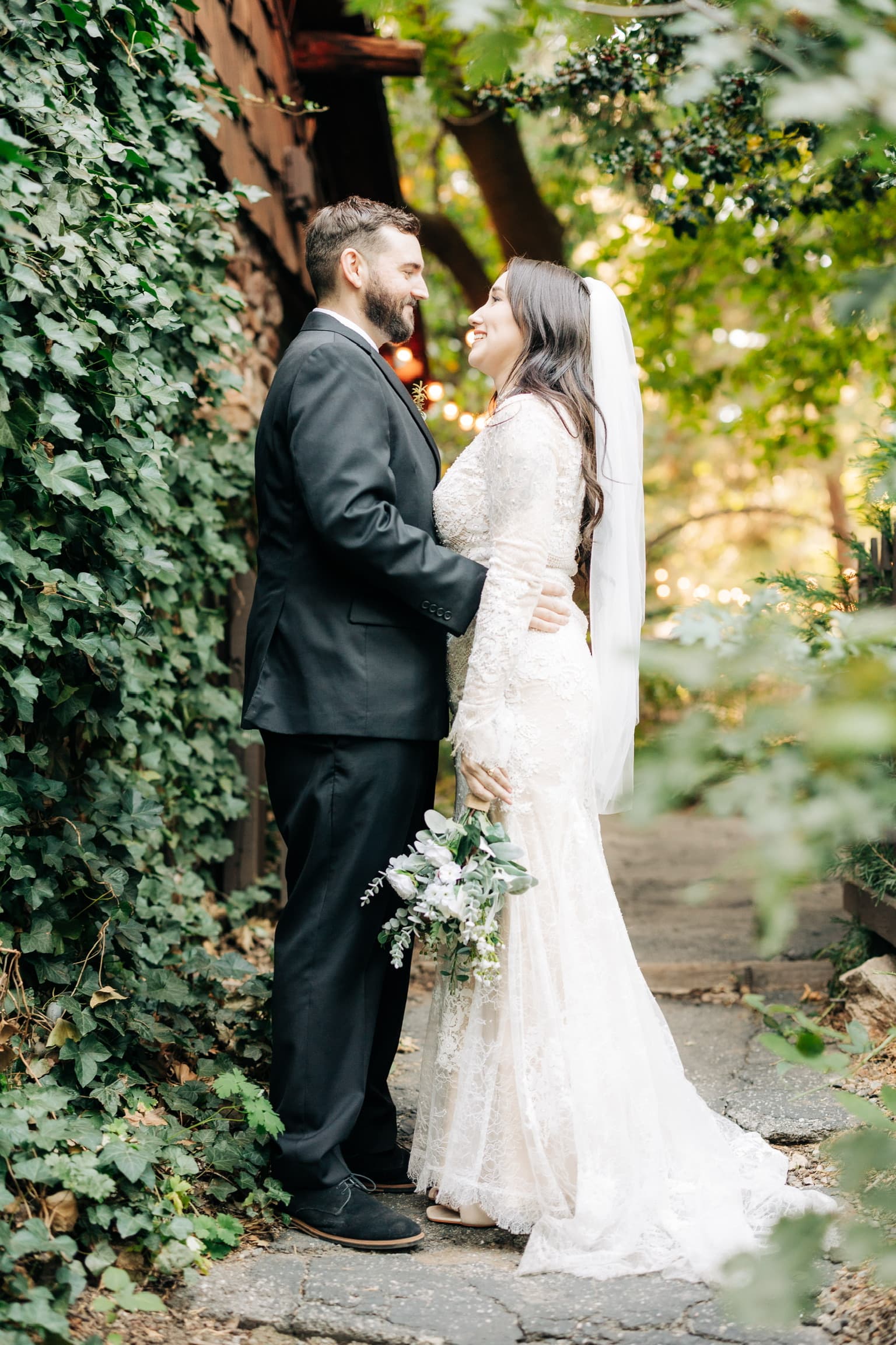 A couple photographed at Willow Woods Park — photograph 27