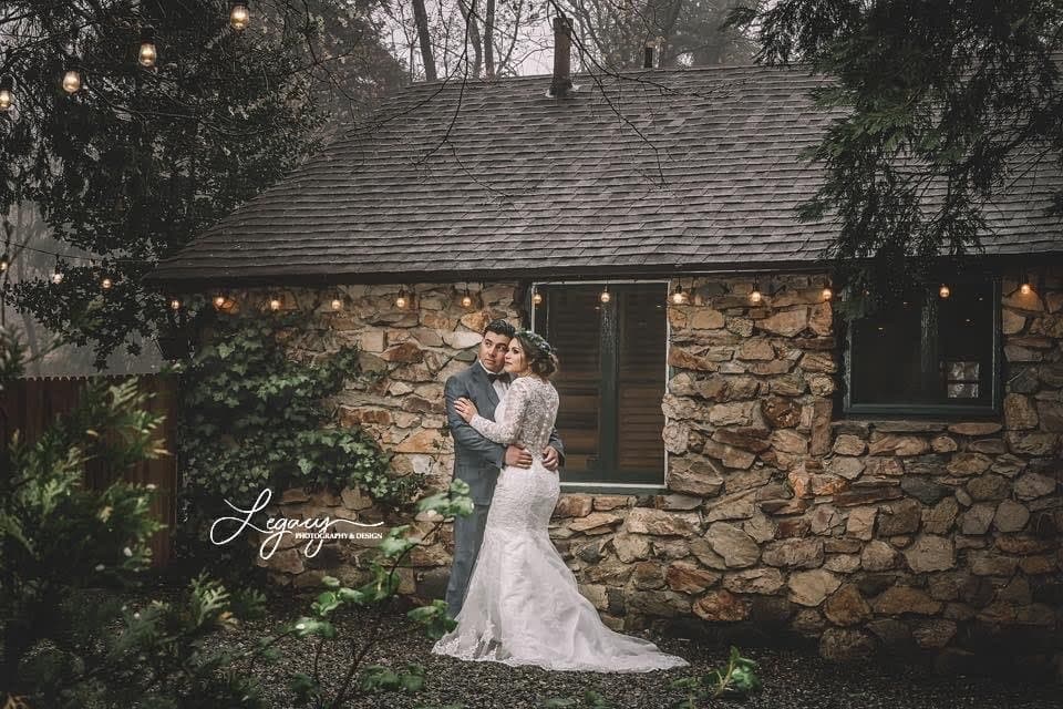 A couple photographed at Willow Woods Park — photograph 31