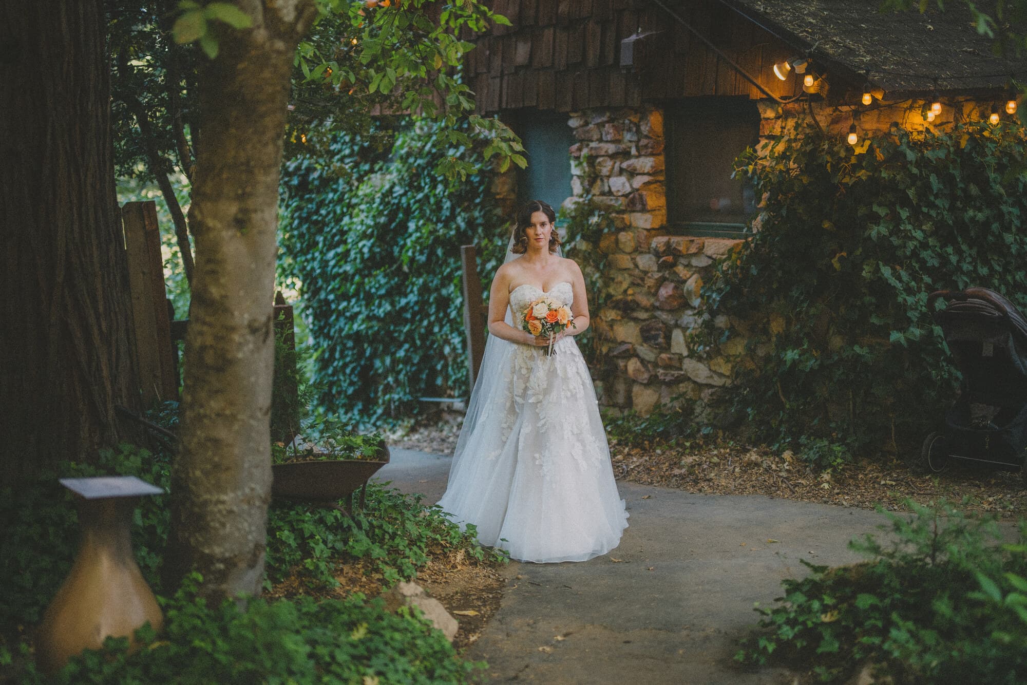 A couple photographed at Willow Woods Park — photograph 9